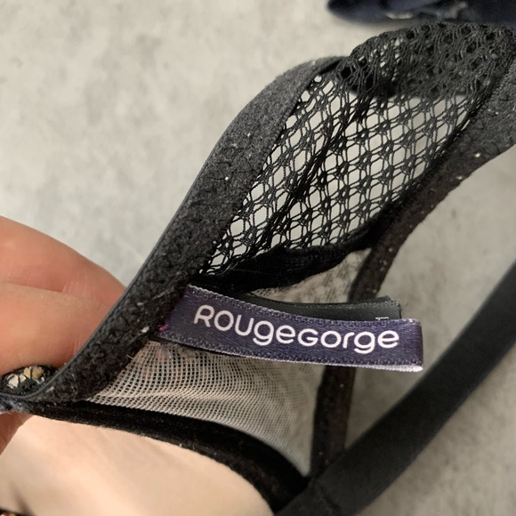 Rouge Gorge Gentle Push Up Bra Black Lace on Beige 34B - Picture 5 of 6